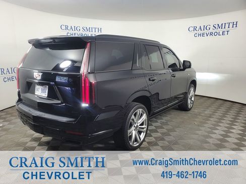 Used 2025 Cadillac Escalade Sport Platinum w/ LPO, Floor Liner Package AWD/4WD image 5