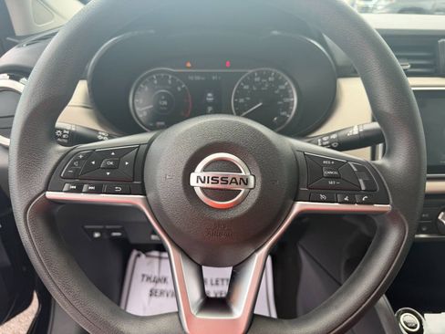 Used 2021 Nissan Versa SV FWD image 16