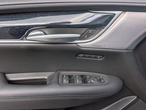 Certified 2025 Cadillac XT5 Premium Luxury AWD/4WD image 23