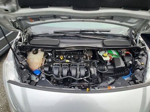 Used 2019 Ford Transit Connect XLT image 29