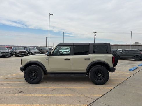 New 2026 Ford Bronco Big Bend w/ Black Diamond Package AWD/4WD image 4