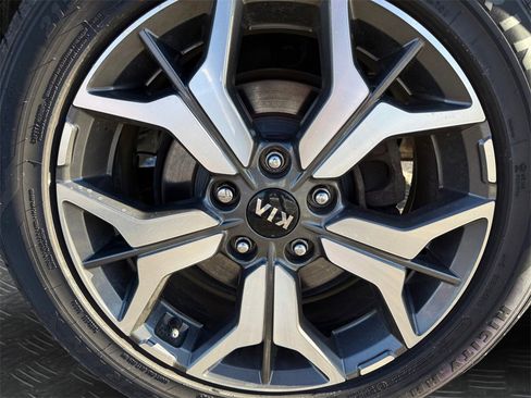 Used 2021 Kia Seltos EX image 20