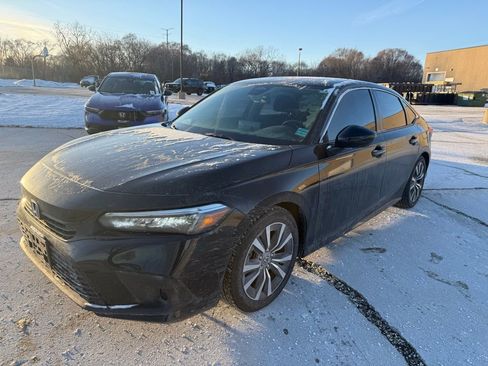 Used 2023 Honda Civic EX image 7