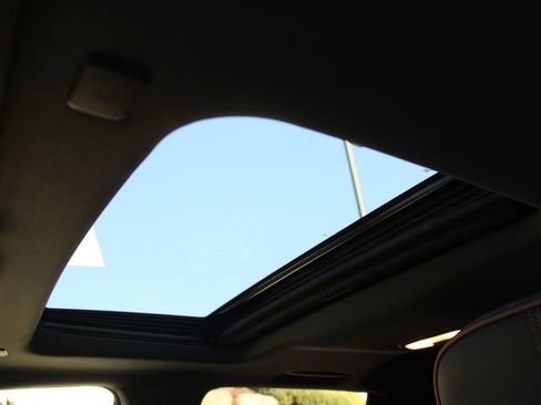 Certified 2024 GMC Canyon AT4 w/ AT4 Premium Package image 11