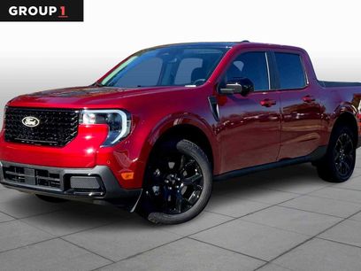 New 2025 Ford Maverick Lariat w/ Black Appearance Package