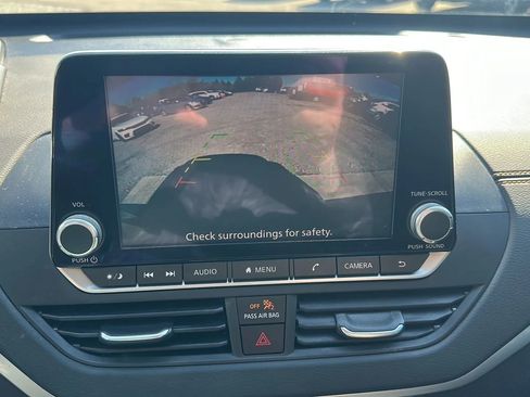 Used 2022 Nissan Altima 2.5 SR w/ Midnight Edition Package image 22