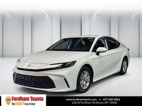Certified 2025 Toyota Camry LE FWD image 8
