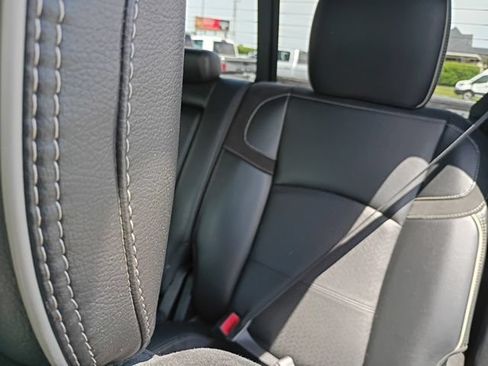 Used 2019 RAM 2500 Laramie AWD/4WD image 4