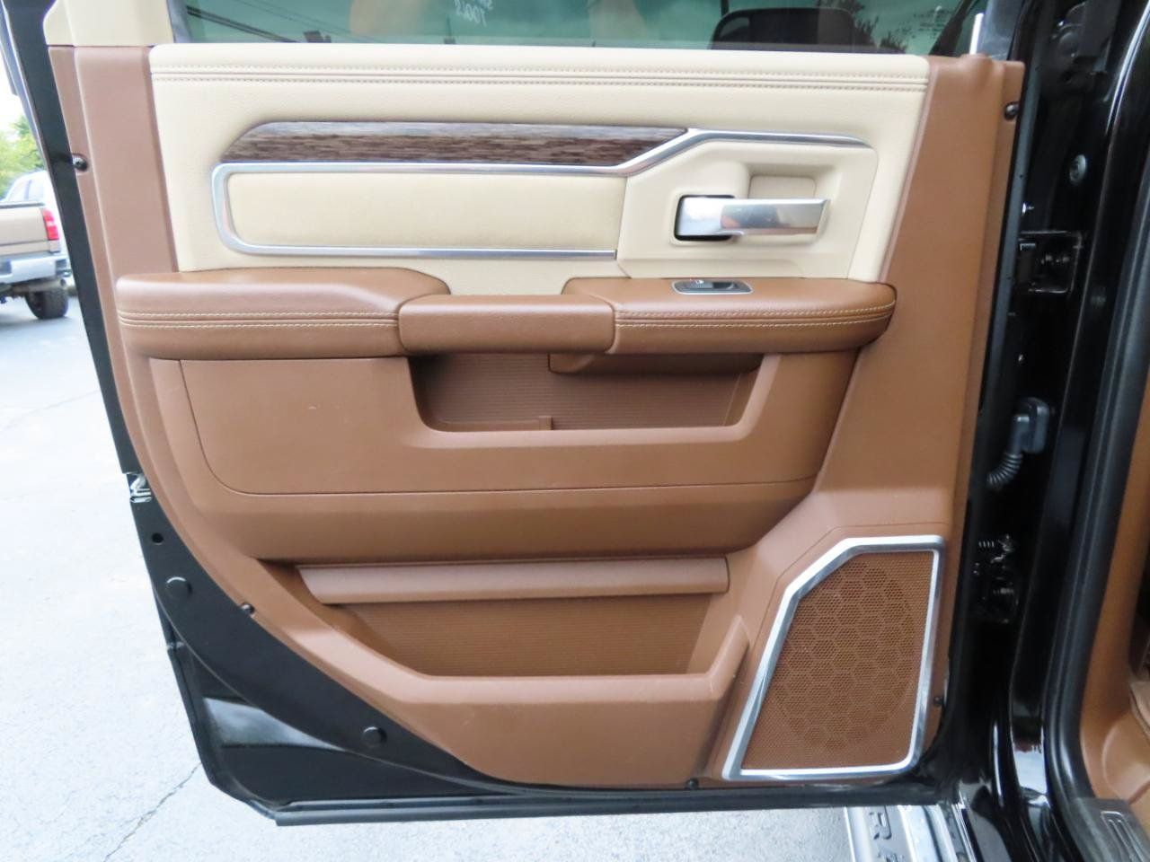 Used 2021 RAM 2500 Laramie AWD/4WD image 44