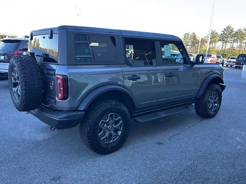 New 2025 Ford Bronco Badlands image 7