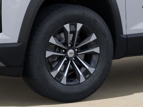 New 2026 Chevrolet Equinox LT image 9