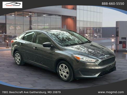 Used 2018 Ford Focus S FWD image 1