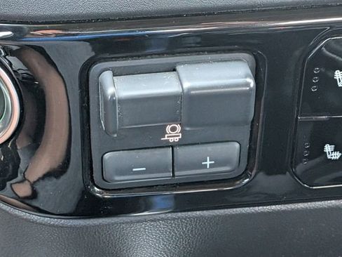 Used 2023 Chevrolet Silverado 1500 LT Trail Boss image 24