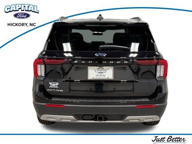 Used 2026 Ford Explorer Active w/ Active Comfort Package RWD image 10