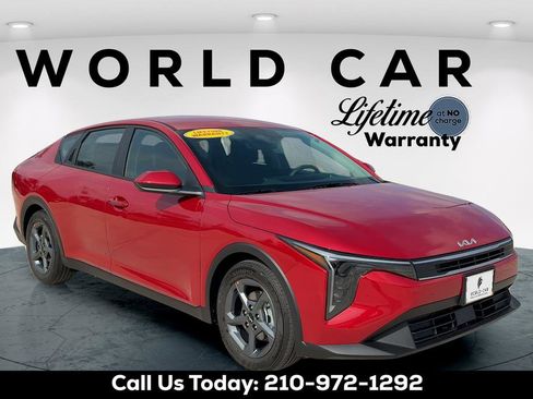 New 2026 Kia K4 FWD image 1