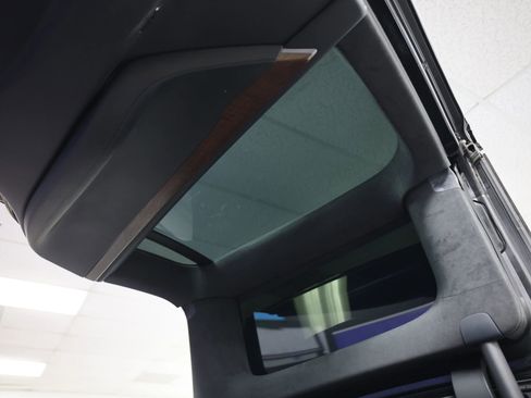 Used 2020 Tesla Model X Long Range image 40