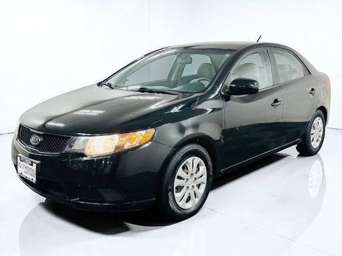 Used 2010 Kia Forte LX w/ Convenience Pkg FWD image 3