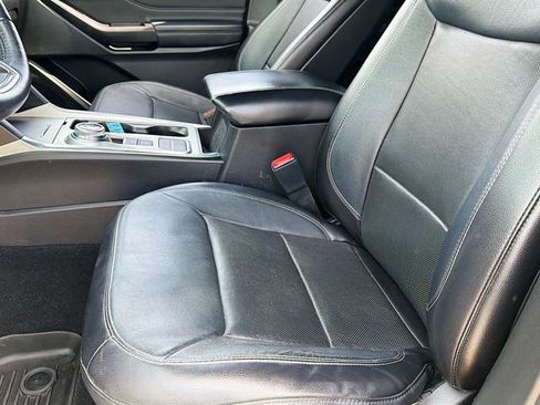 Used 2020 Ford Explorer Limited RWD image 28