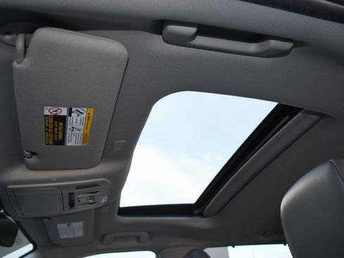 Certified 2023 Toyota Highlander Bronze Edition image 19