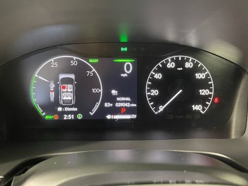 Used 2024 Honda CR-V Sport Touring image 5