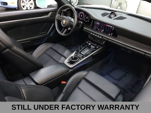 Used 2025 Porsche 911 Carrera RWD image 17