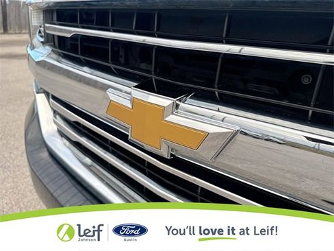 Used 2018 Chevrolet Silverado 1500 High Country image 34