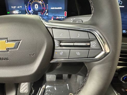 New 2026 Chevrolet Suburban Premier image 19