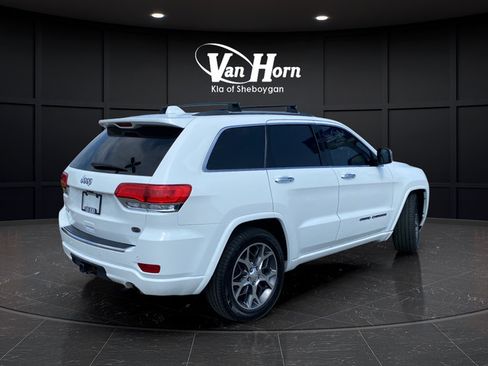 Used 2020 Jeep Grand Cherokee Overland AWD/4WD image 7
