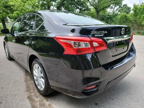 Used 2018 Nissan Sentra SV FWD image 4