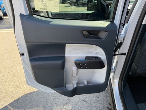 New 2026 Ford Maverick XLT w/ XLT Luxury Package FWD image 10