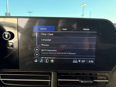 Used 2024 Chevrolet Trax RS w/ Driver Confidence Package image 16