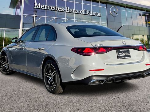 New 2026 Mercedes-Benz E 350 4MATIC Sedan image 3