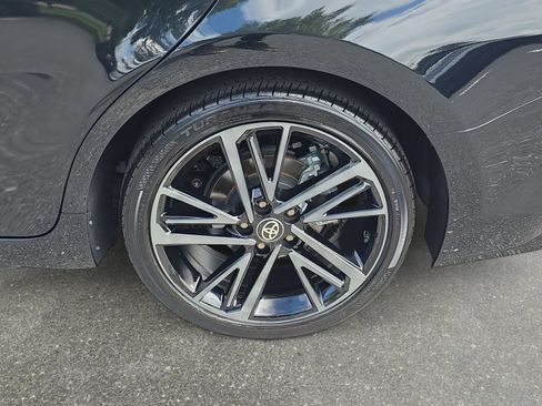 Used 2025 Toyota Camry XSE FWD image 31