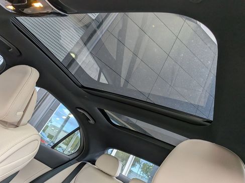 Used 2025 Mercedes-Benz C 300 4MATIC Sedan image 12