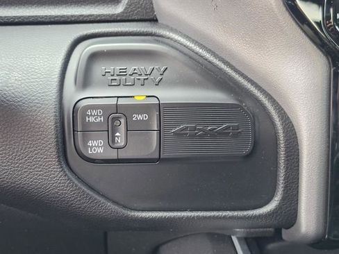 Used 2024 RAM 3500 Big Horn w/ Night Edition AWD/4WD image 31