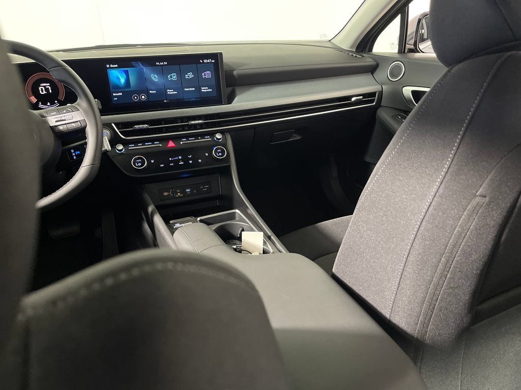 New 2026 Hyundai Sonata SEL FWD image 17