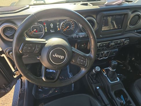 Used 2020 Jeep Wrangler Unlimited Sport AWD/4WD image 18
