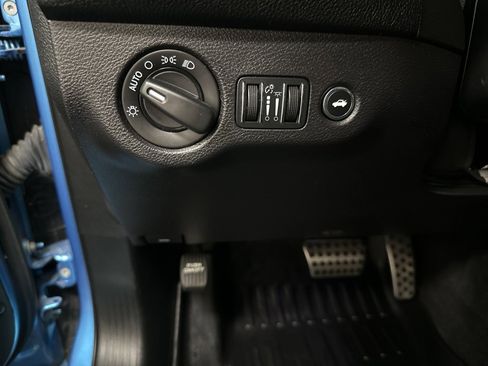 Used 2016 Dodge Challenger SRT Hellcat image 36