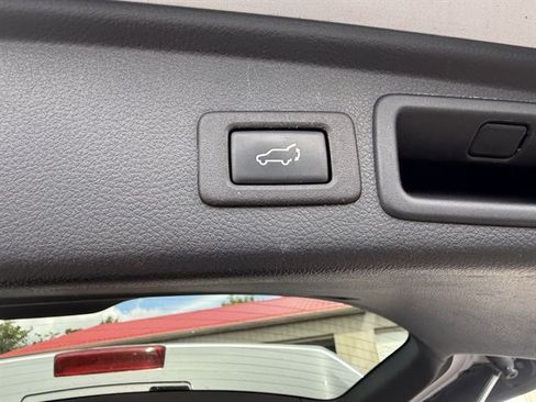 Used 2017 Subaru Forester 2.0XT Touring AWD/4WD image 29