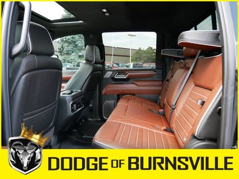 Used 2025 GMC Sierra 3500 Denali Ultimate w/ Snow Plow Prep/Camper Package AWD/4WD image 17