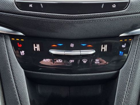 Used 2023 Cadillac XT5 Premium Luxury image 11