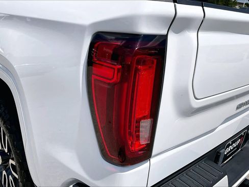 Used 2022 GMC Sierra 1500 AT4 w/ AT4 Premium Package AWD/4WD image 29