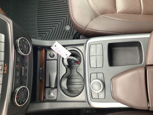 Used 2015 Mercedes-Benz GL 450 4MATIC image 15