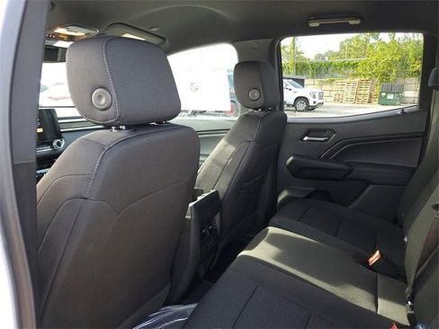 New 2025 GMC Canyon Elevation w/ Convenience Package image 10