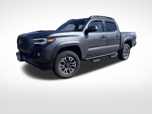 Used 2023 Toyota Tacoma TRD Sport w/ Black Out Package (TMS) image 5
