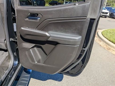 Used 2024 Chevrolet Colorado LT w/ LT Convenience Package III image 38
