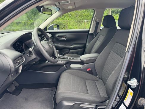 Certified 2025 Honda HR-V LX image 18