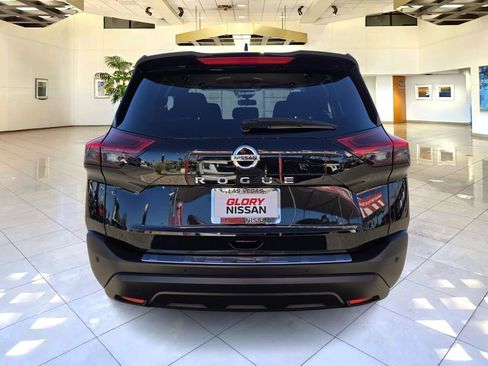 Certified 2021 Nissan Rogue S image 6