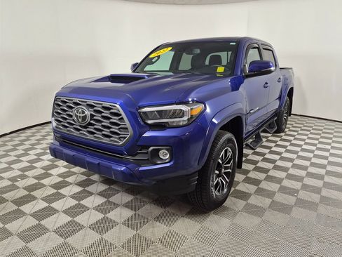 Used 2022 Toyota Tacoma TRD Sport w/ TRD Premium Sport Package RWD image 7