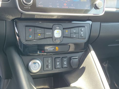 Certified 2024 Nissan Leaf SV Plus FWD image 27